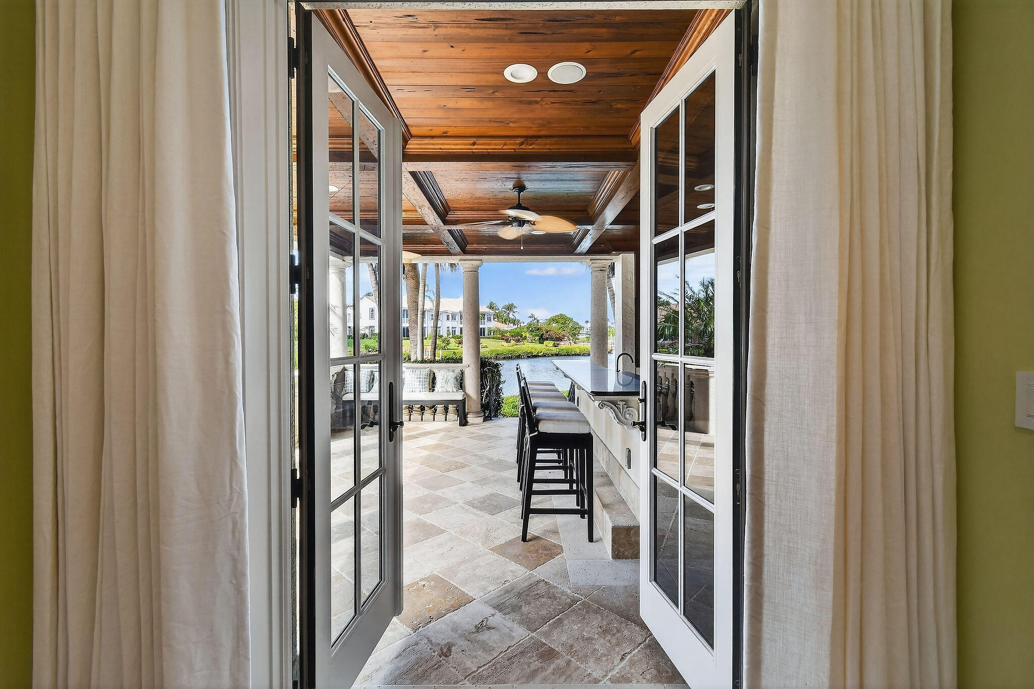 ADMIRALS COVE - Residential