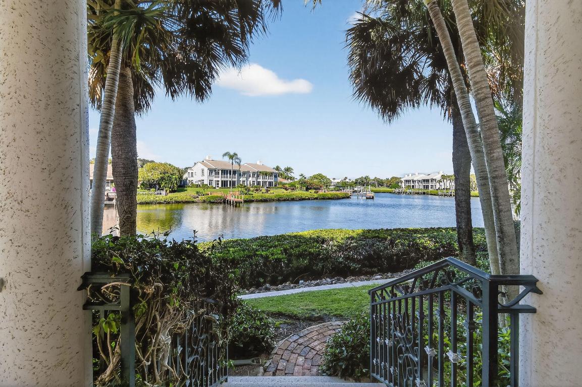 ADMIRALS COVE - Residential