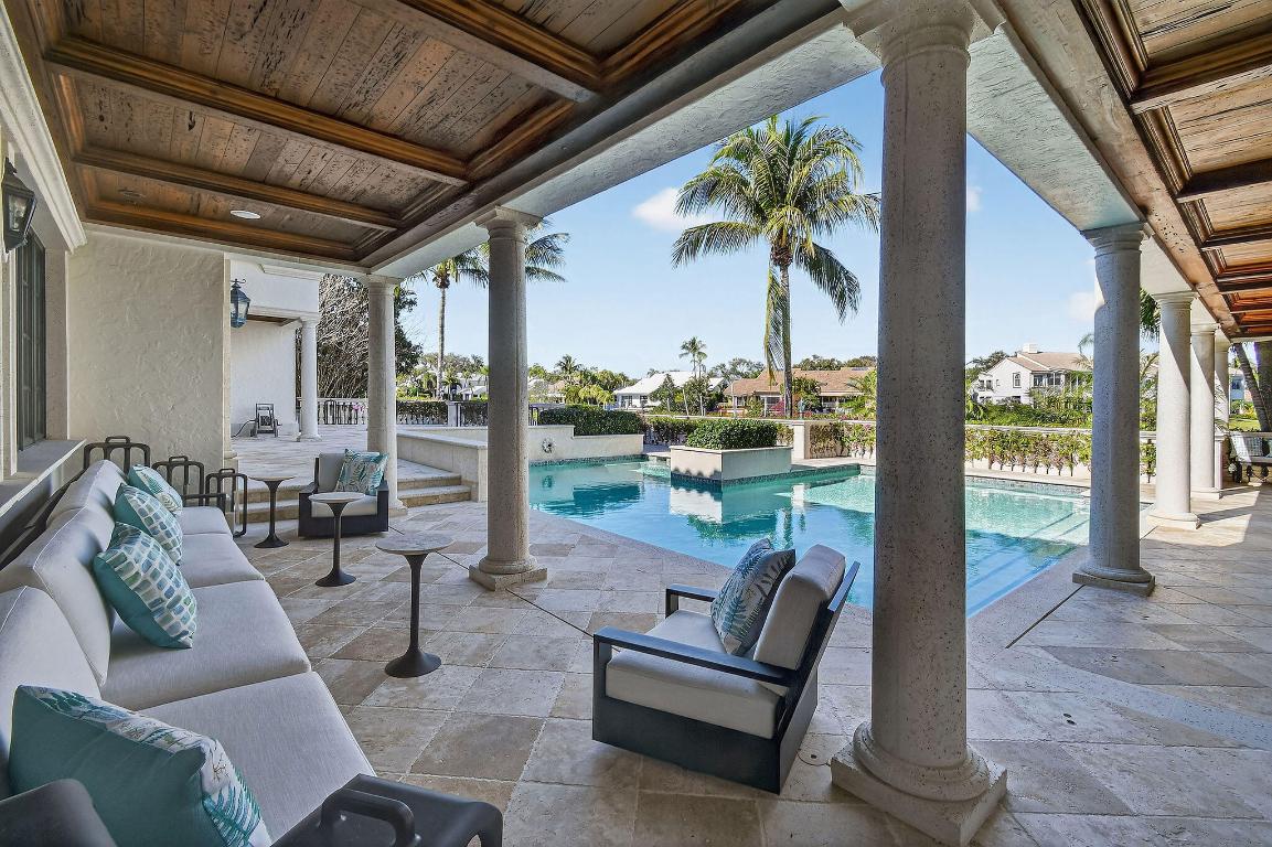 ADMIRALS COVE - Residential