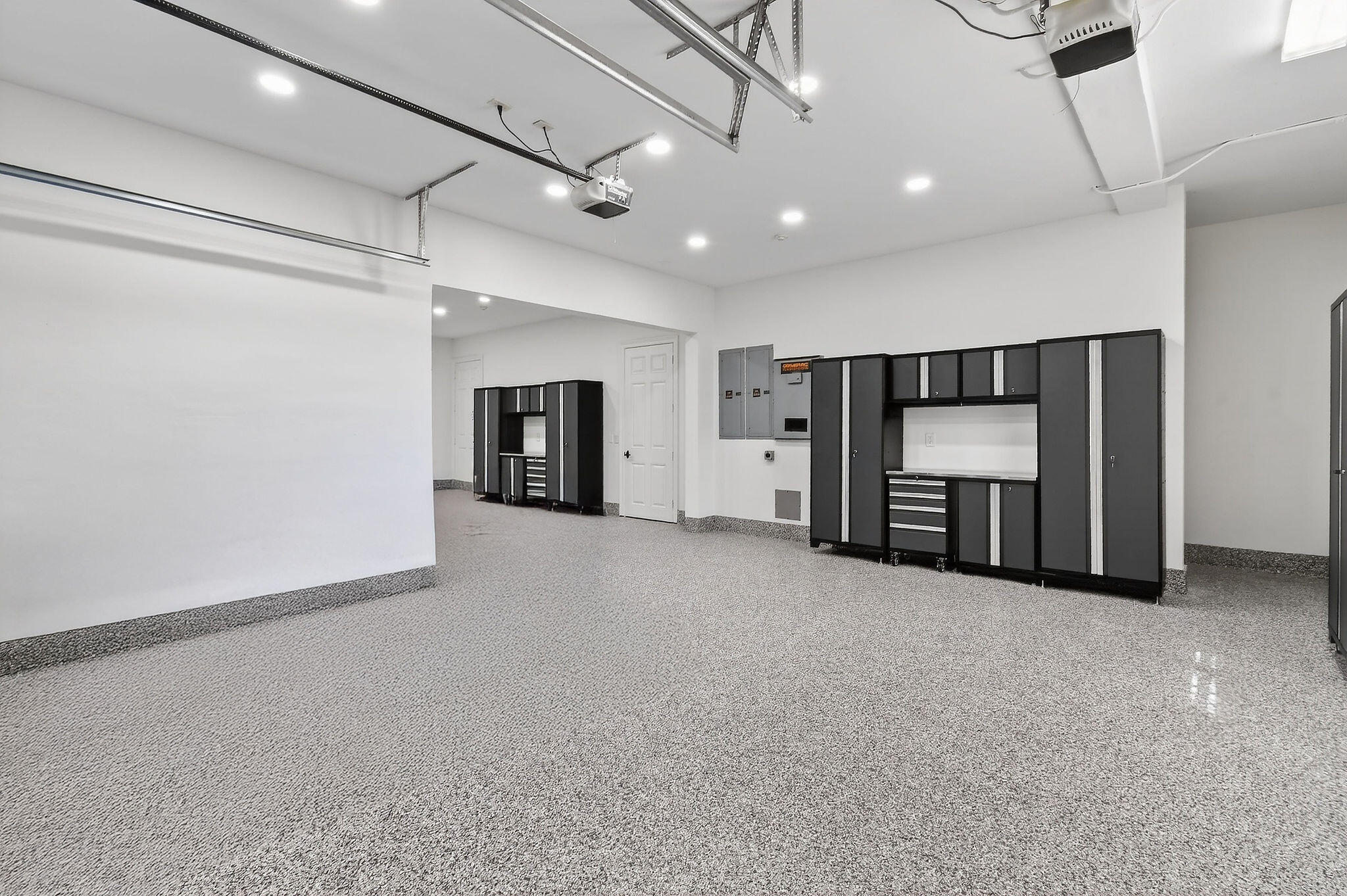 ADMIRALS COVE - Residential