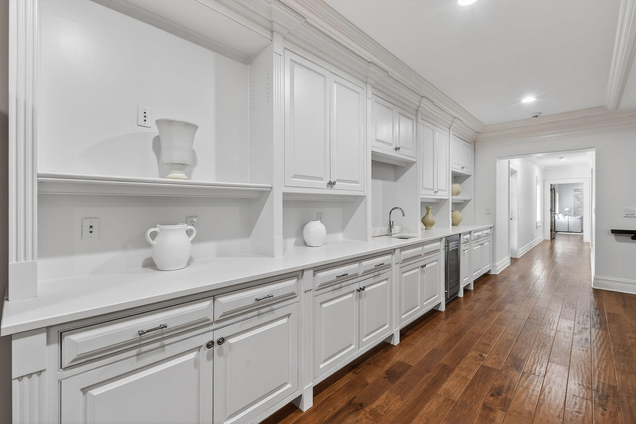 ADMIRALS COVE - Residential