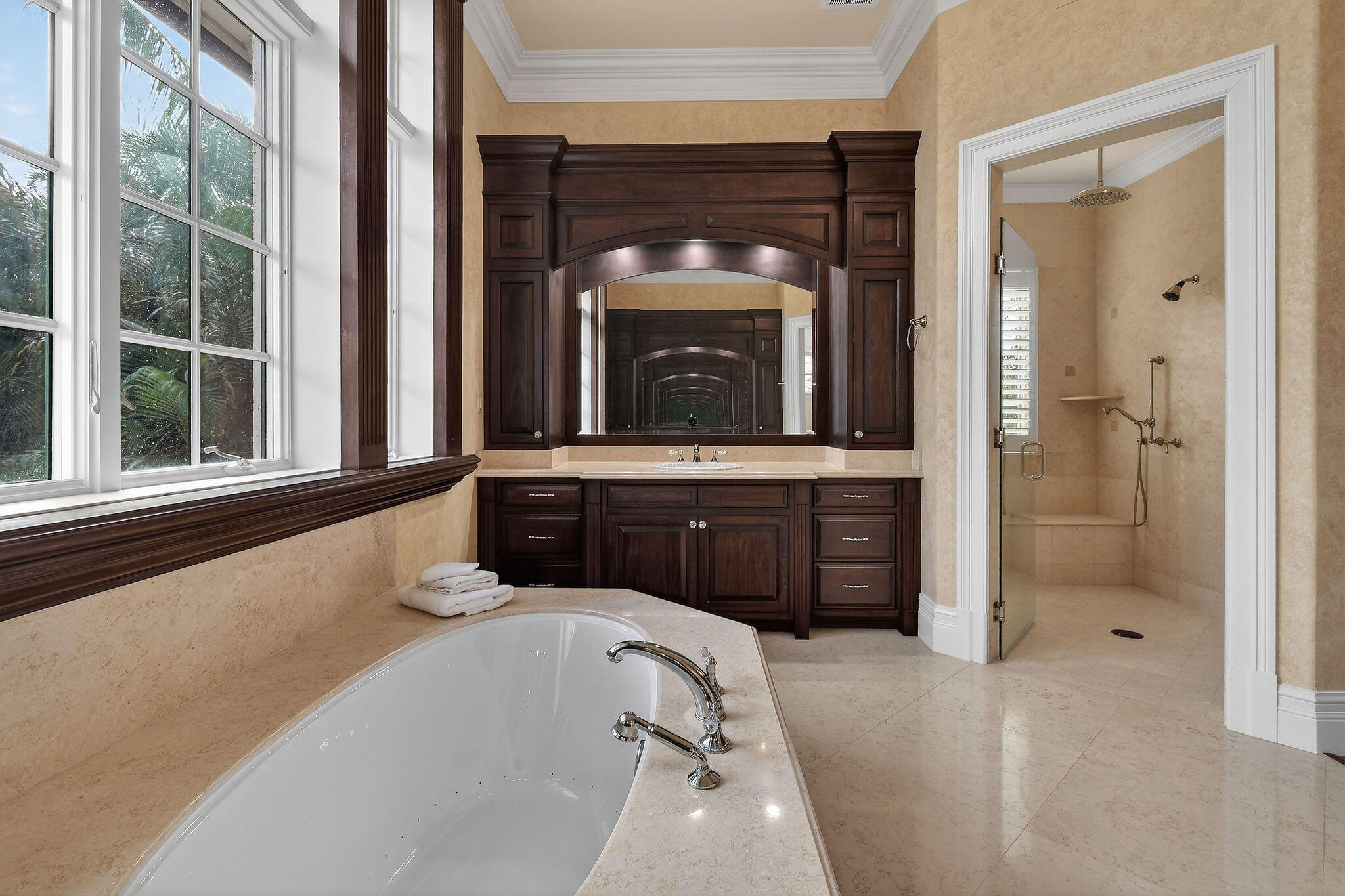 ADMIRALS COVE - Residential