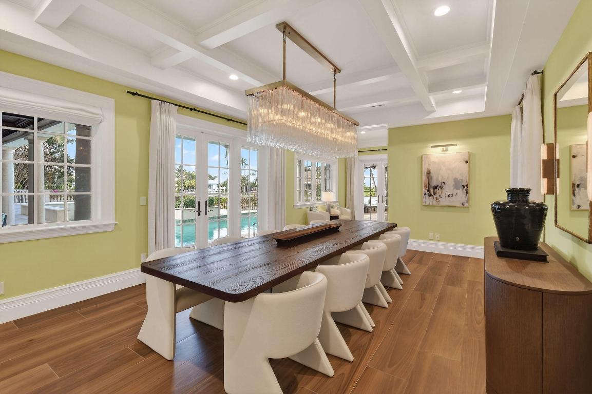 ADMIRALS COVE - Residential