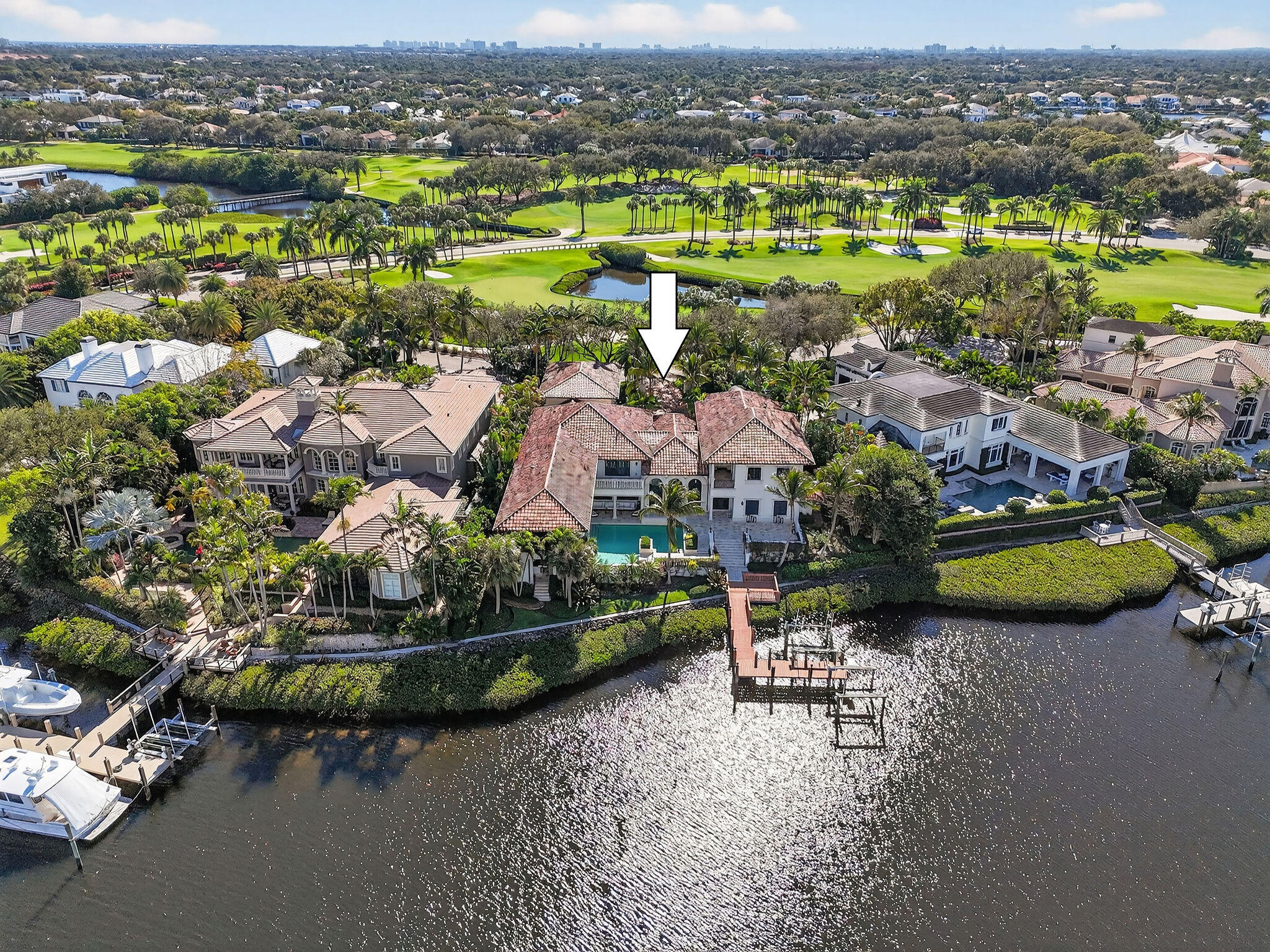 ADMIRALS COVE - Residential