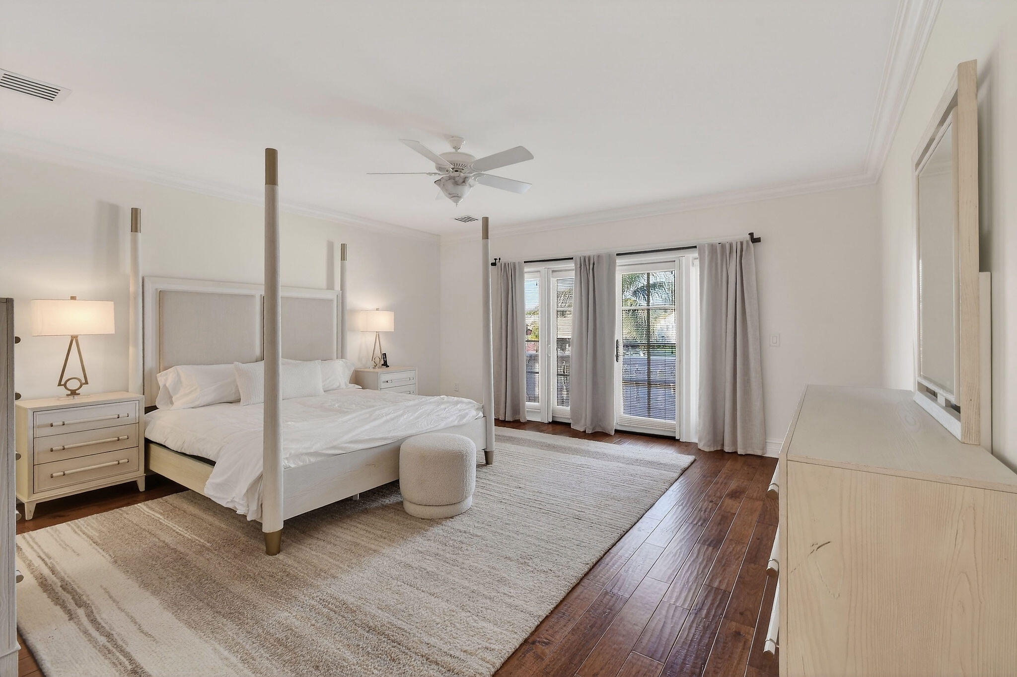 ADMIRALS COVE - Residential