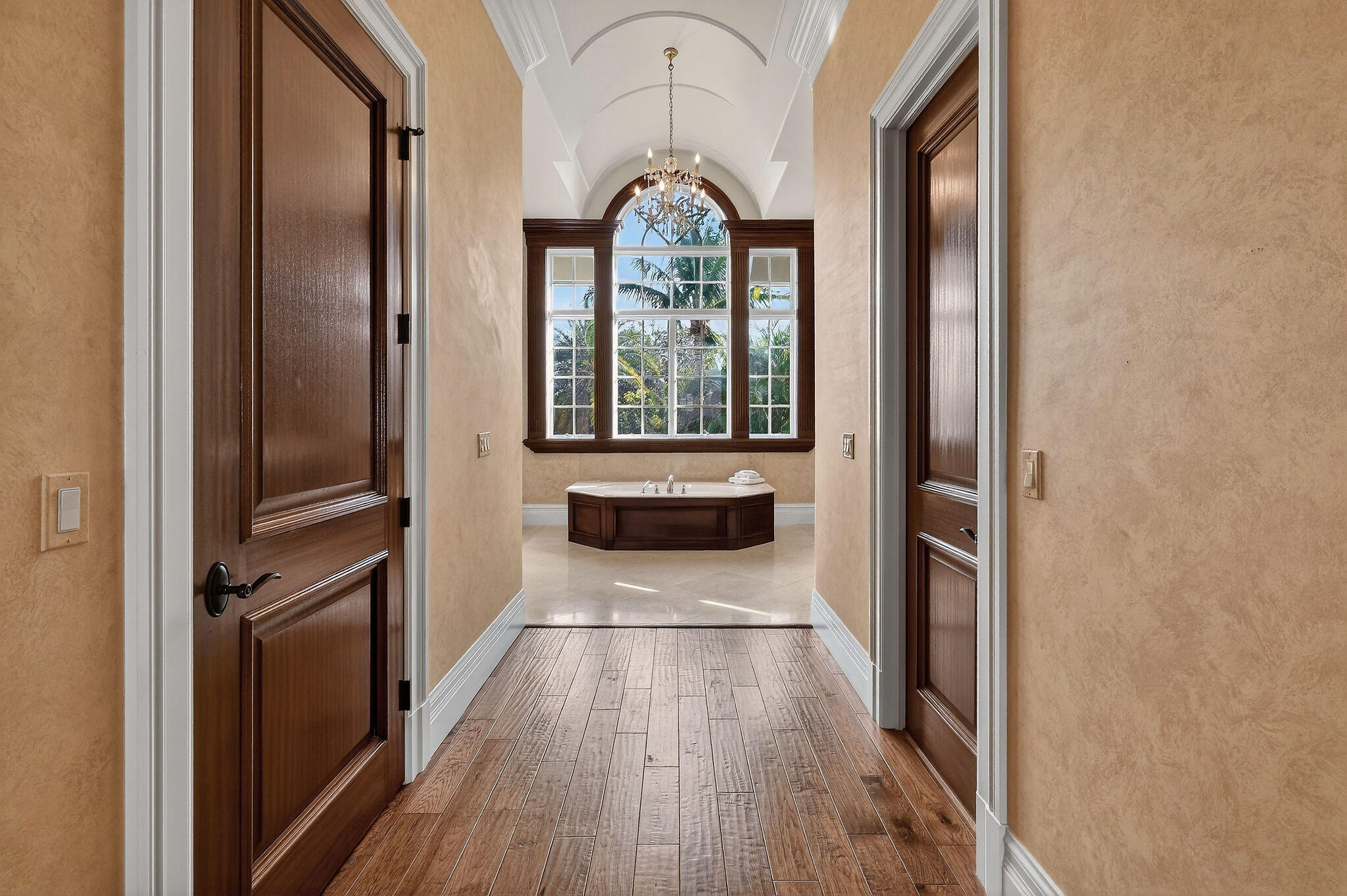 ADMIRALS COVE - Residential