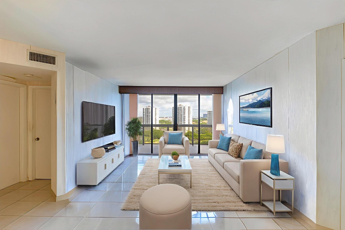 The Landmark Club Condo - Residential