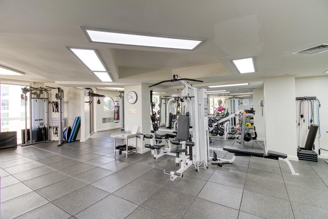 The Landmark Club Condo - Residential