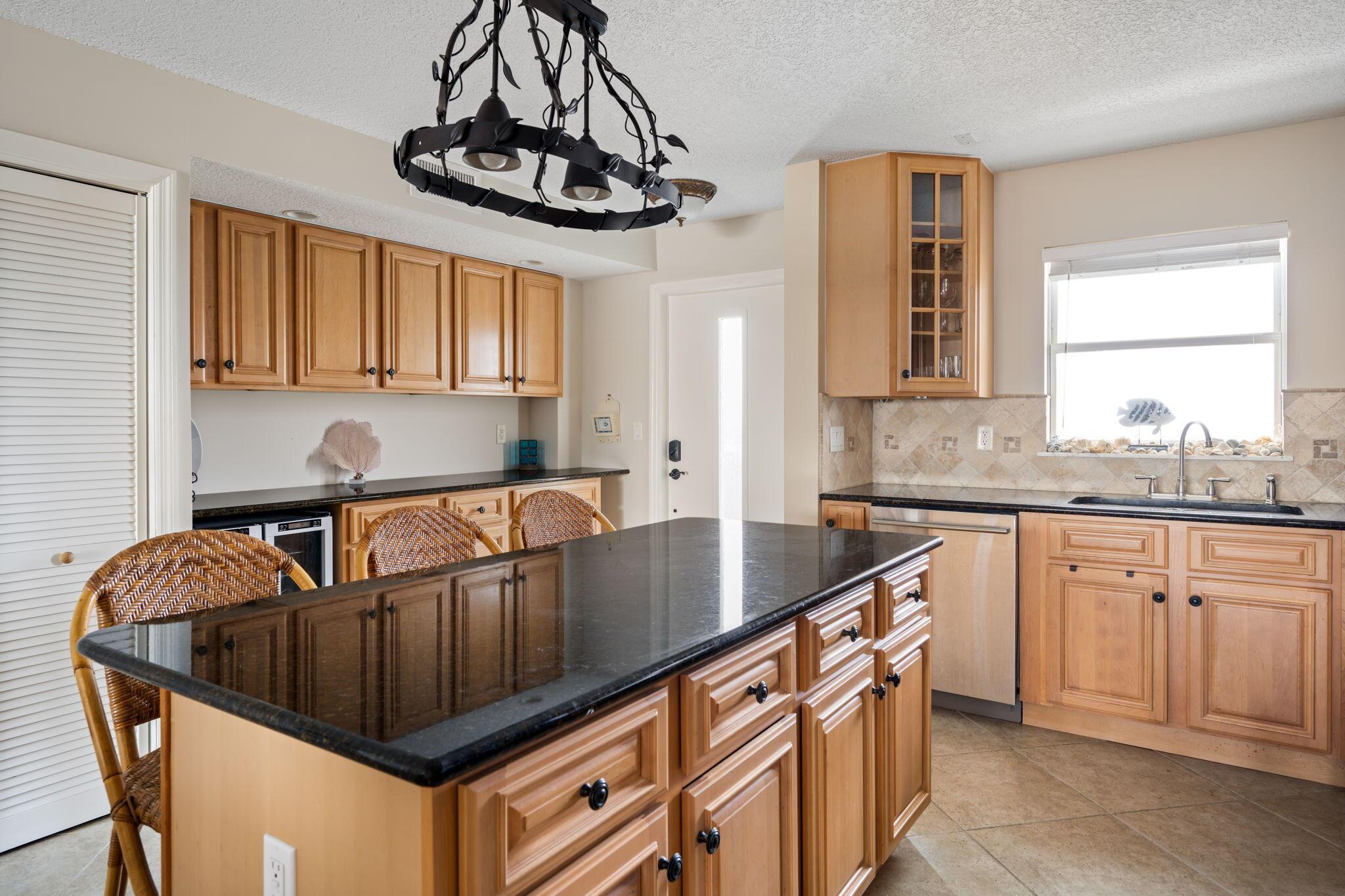 OCEAN CHATEAU OF VERO BEA - Residential