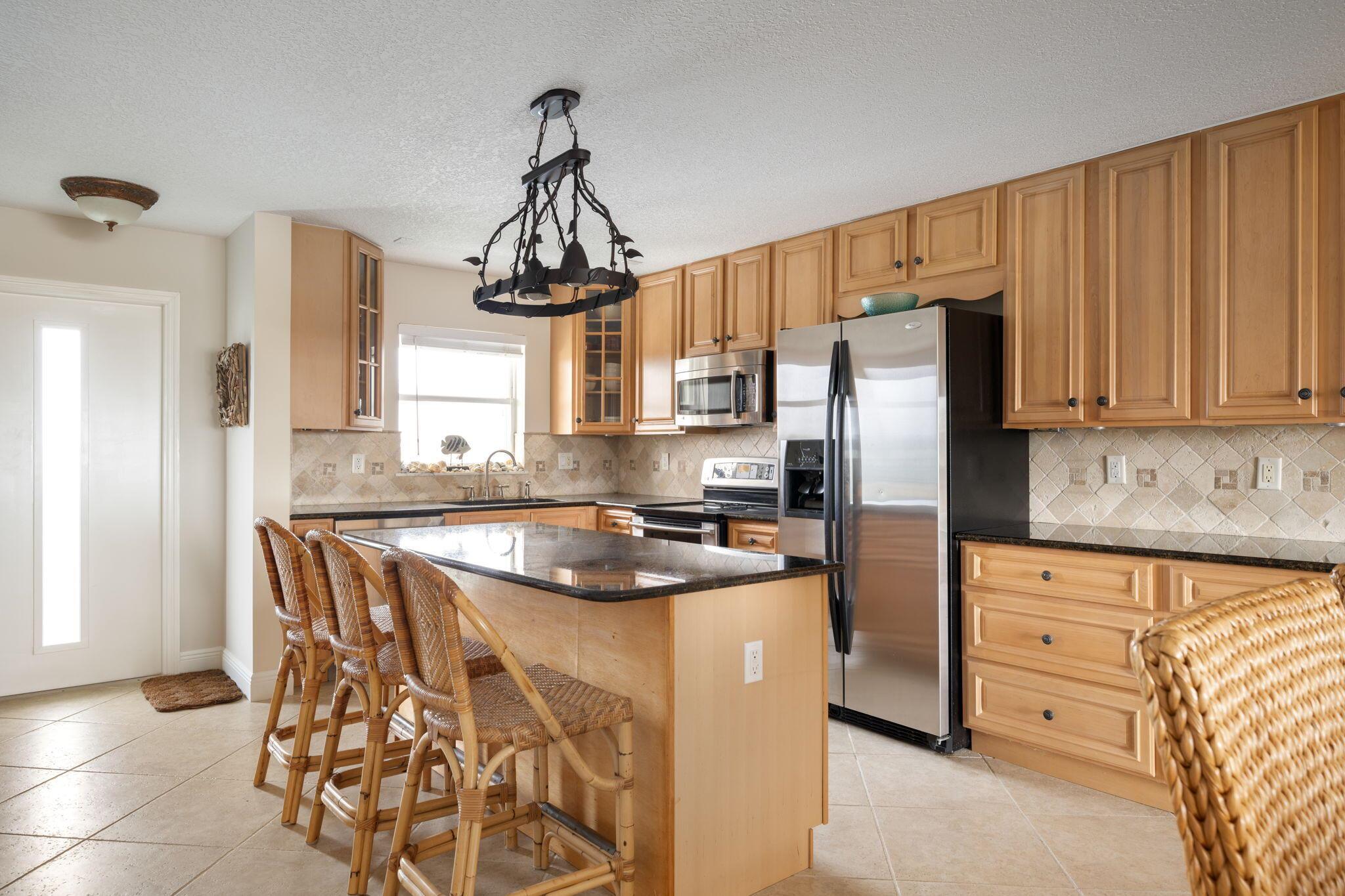 OCEAN CHATEAU OF VERO BEA - Residential