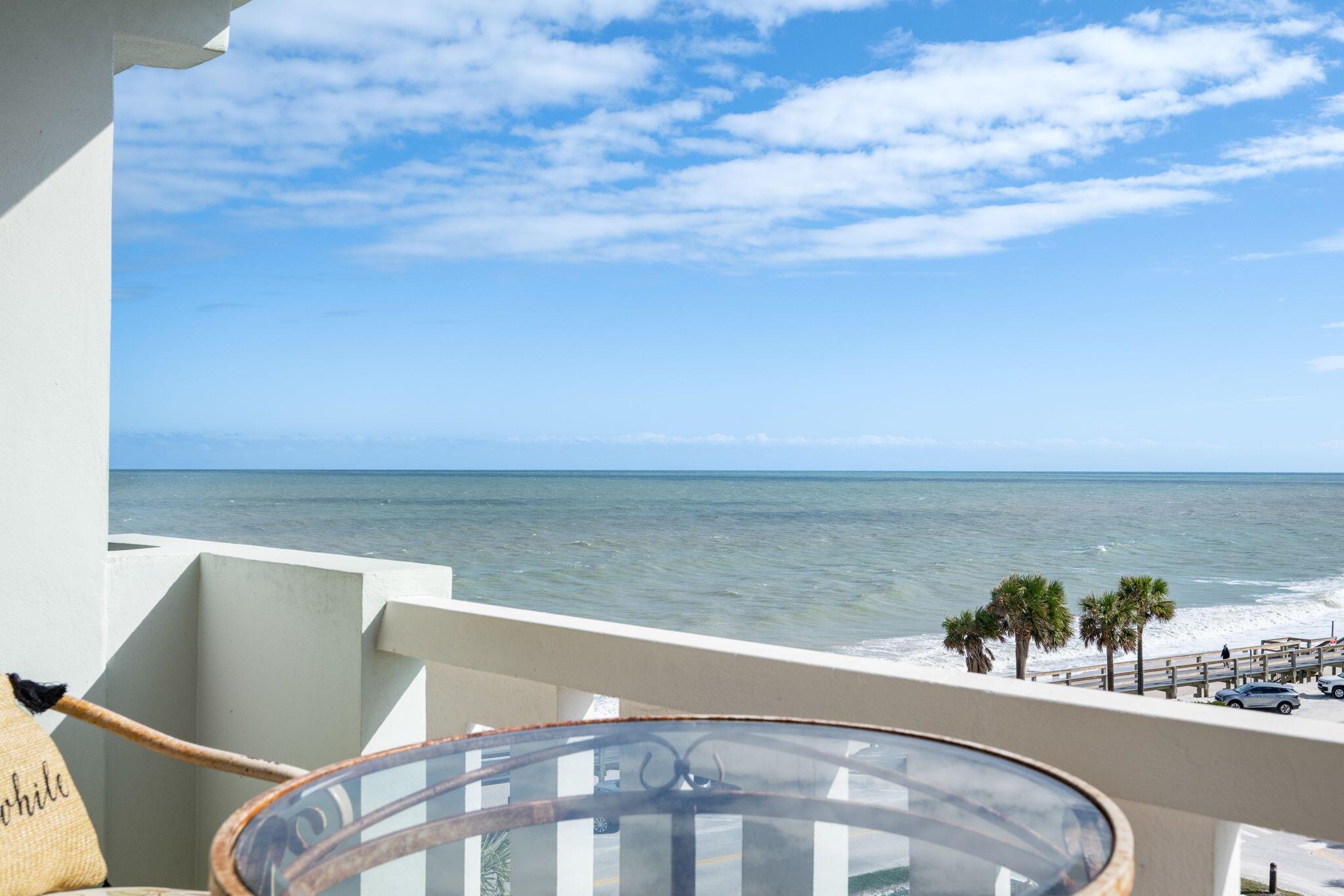 OCEAN CHATEAU OF VERO BEA - Residential