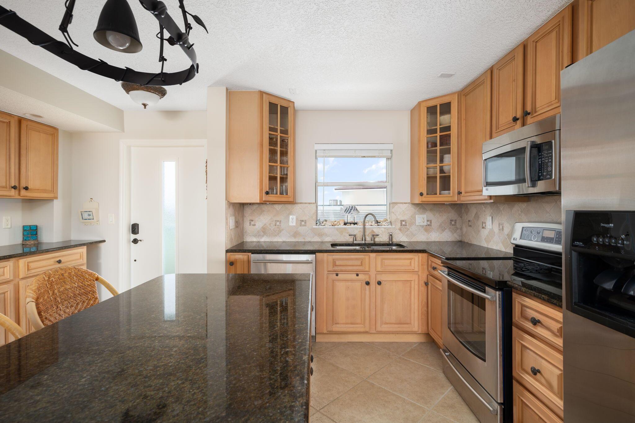 OCEAN CHATEAU OF VERO BEA - Residential