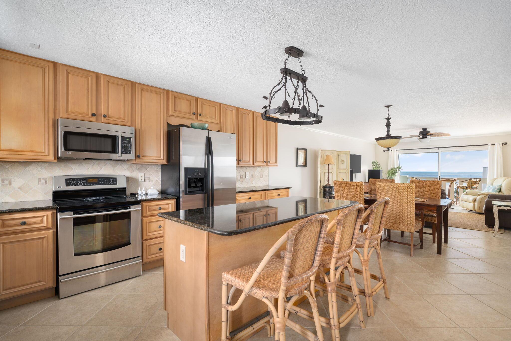 OCEAN CHATEAU OF VERO BEA - Residential