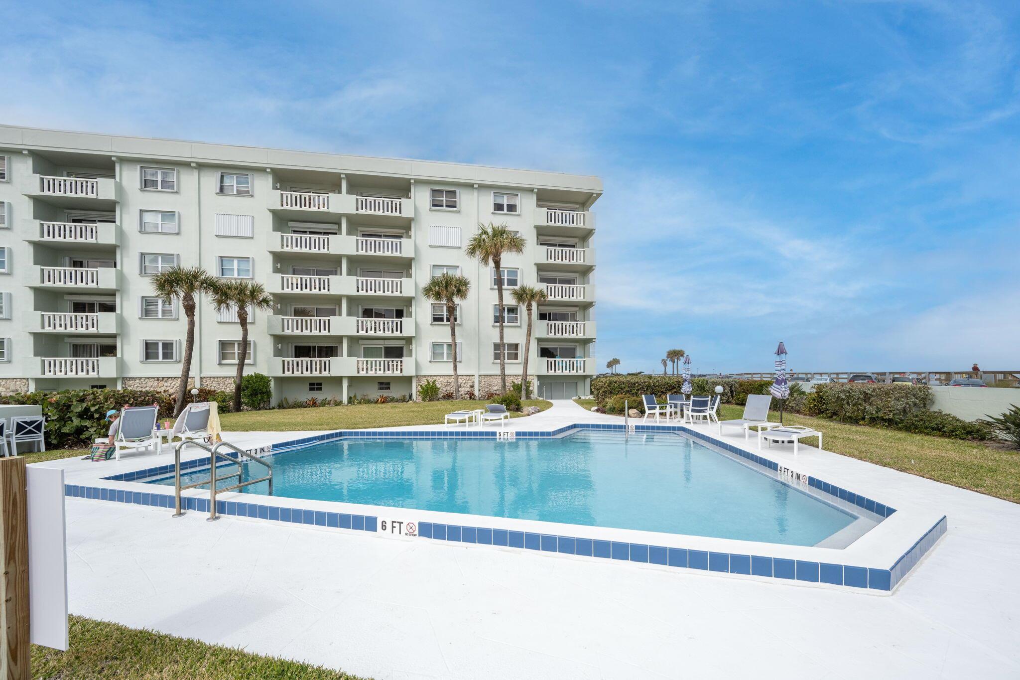 OCEAN CHATEAU OF VERO BEA - Residential
