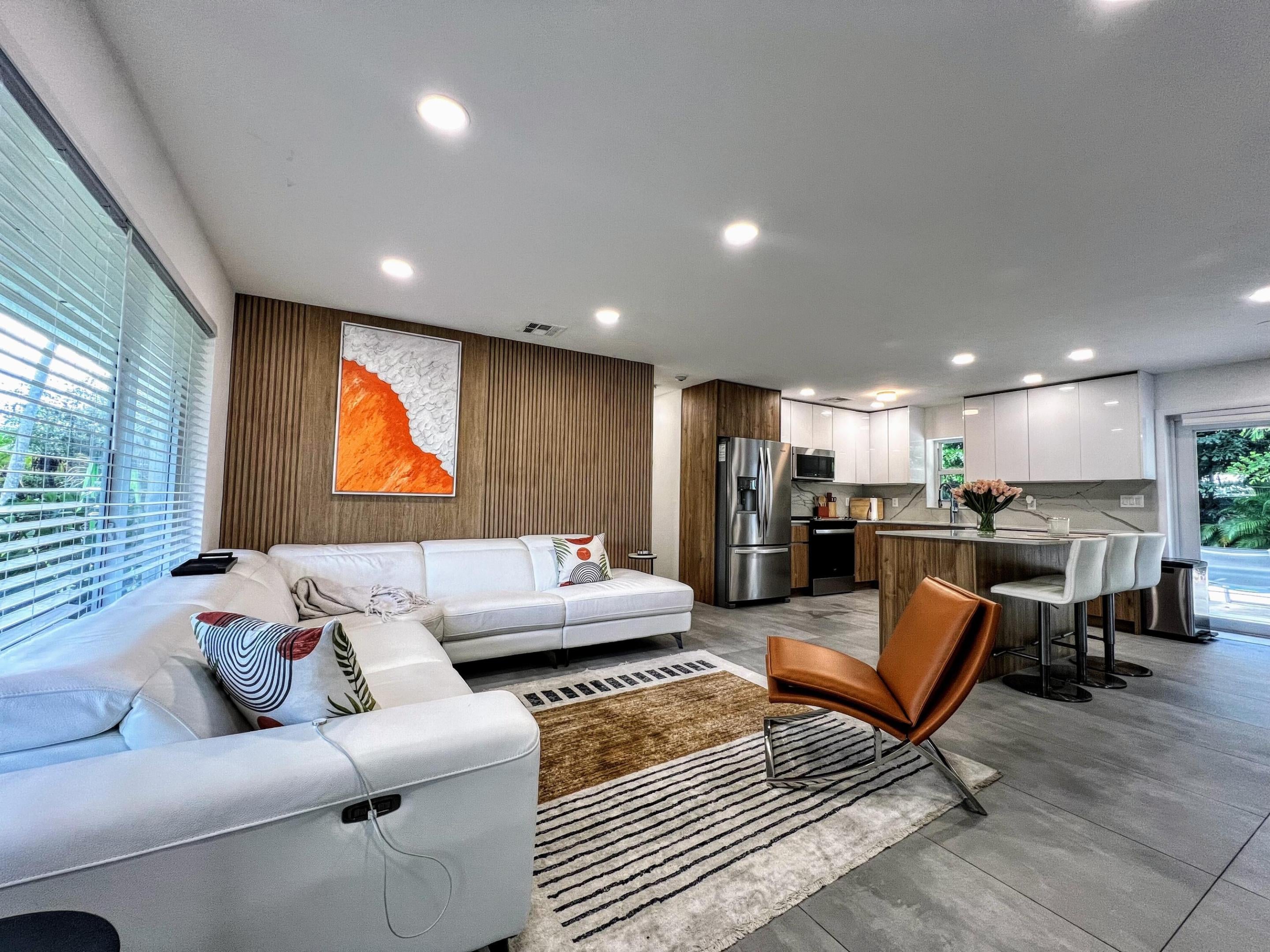 317 NW 26TH Court