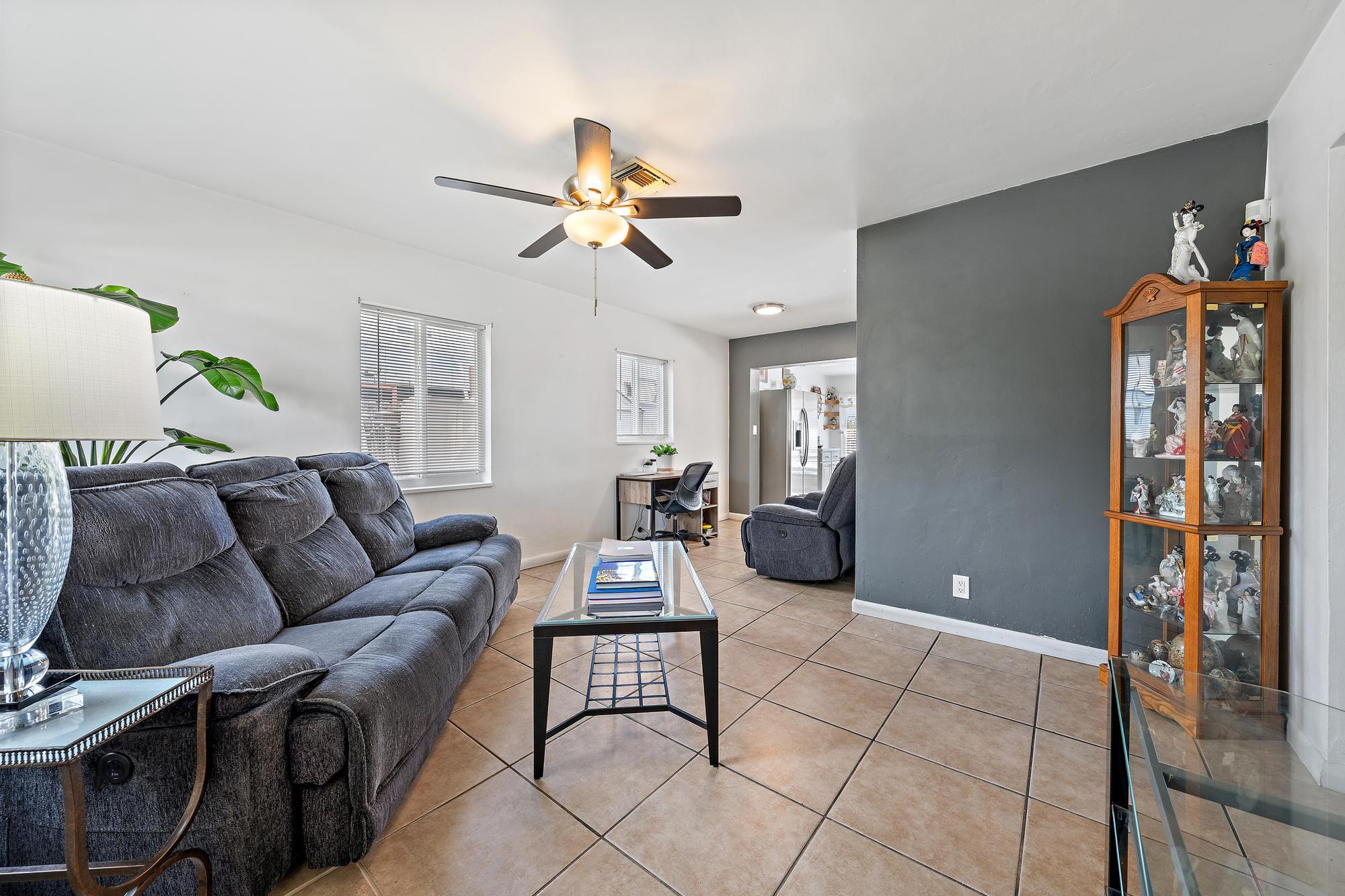 SOUTHERLY HILL - Residential