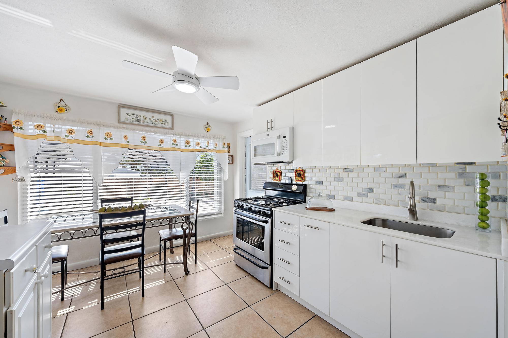 SOUTHERLY HILL - Residential