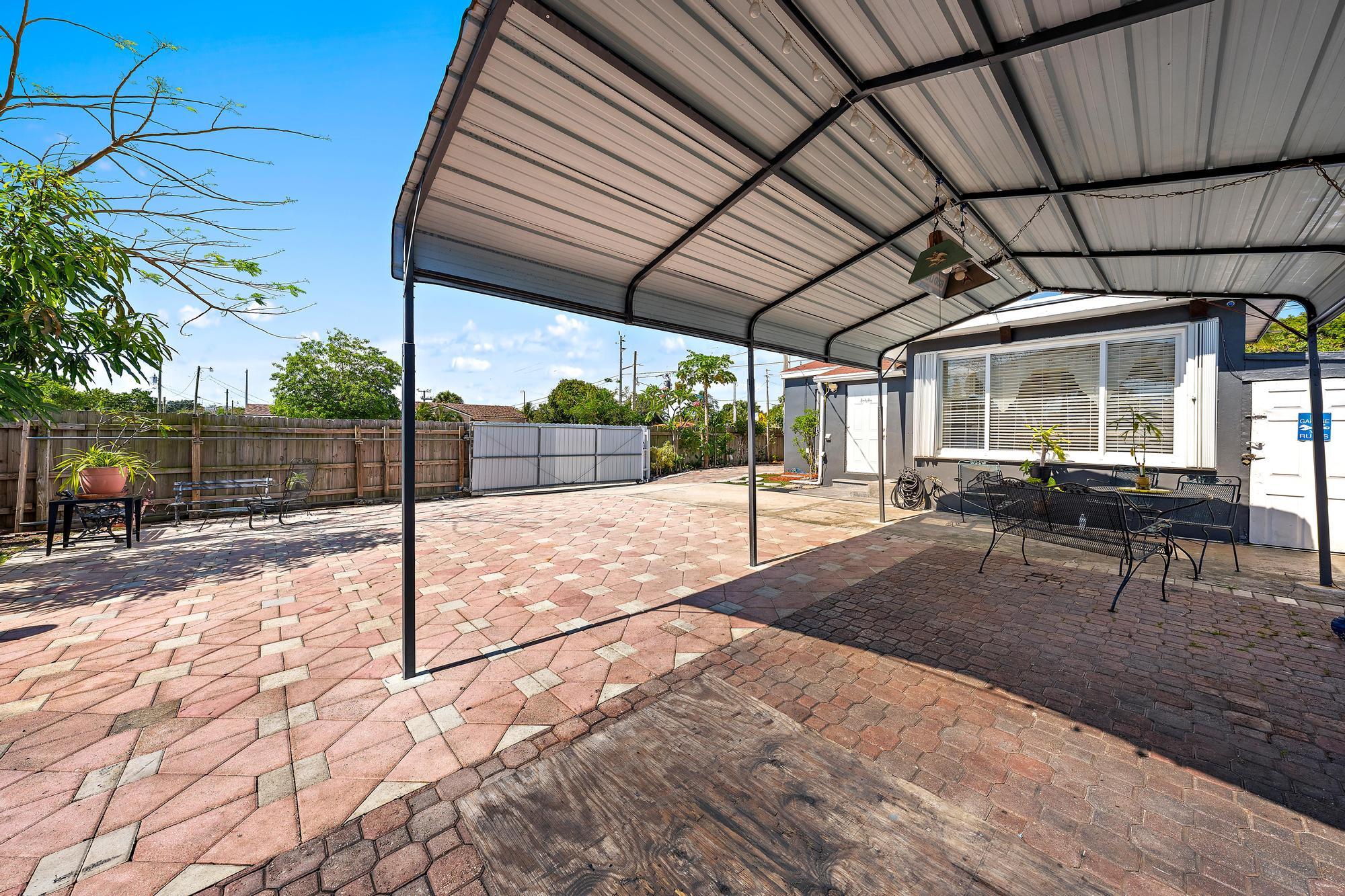 SOUTHERLY HILL - Residential