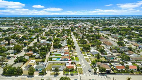 5320 Parker Avenue West Palm Beach FL 33405