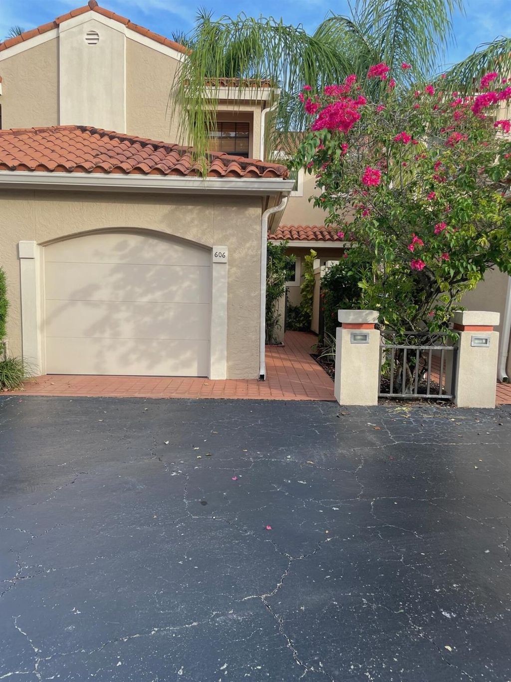 Photo of 6070 Verde Trail S #606, Boca Raton, FL 33433 (MLS # R11011672)