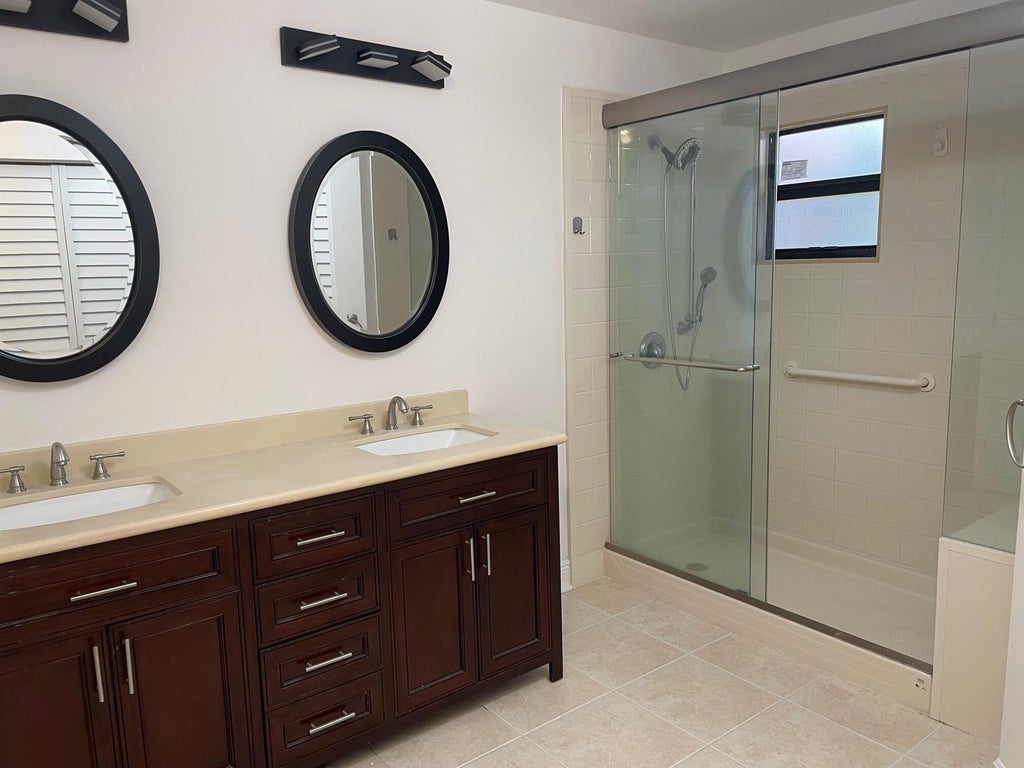 Photo of 6070 Verde Trail S #606, Boca Raton, FL 33433 (MLS # R11011672)