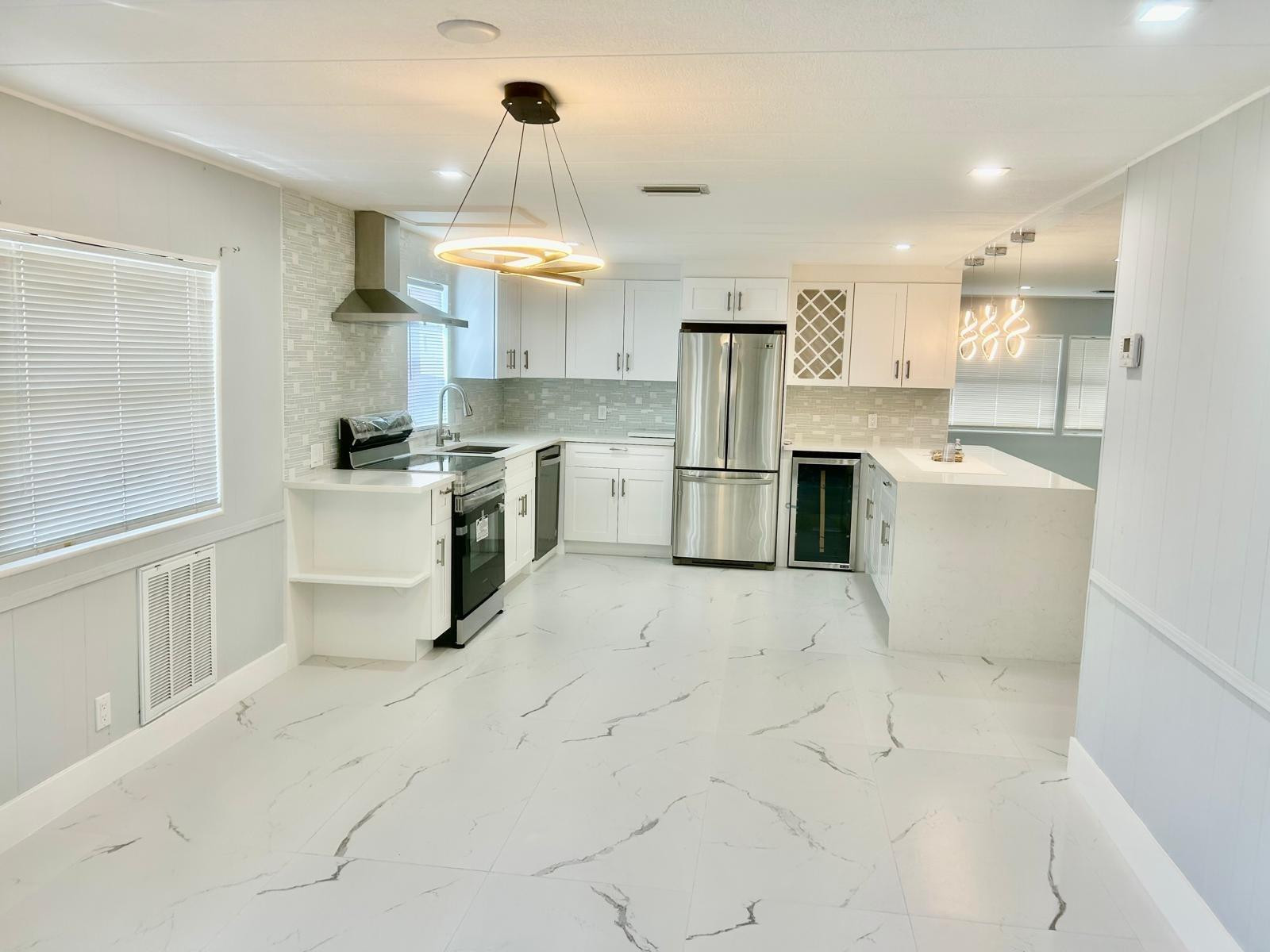 1514 NW 23rd Street, Boynton Beach, FL, 33436/$155,000 3 1514 NW 23rd Street