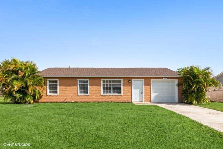 Photo of 613 SW Sandbar Terrace Ter, Port St Lucie, FL 34953 (MLS # R10727393)