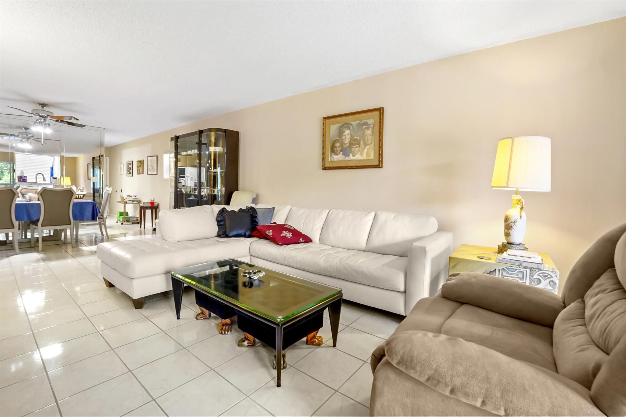 WYNMOOR VILLAGE - Residential