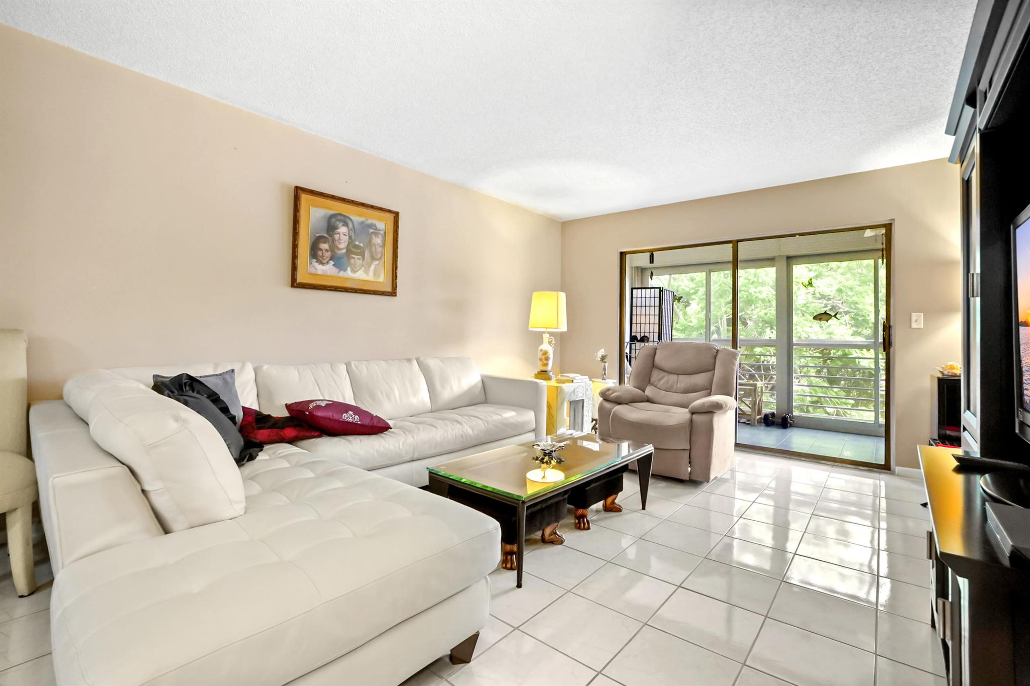 WYNMOOR VILLAGE - Residential