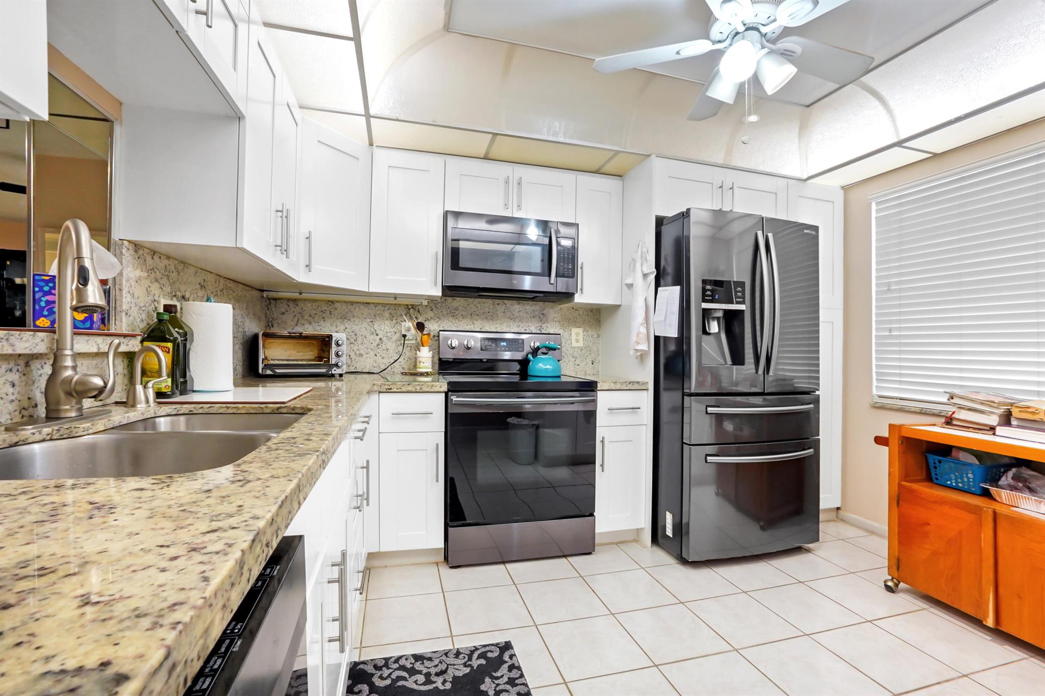 2004 Granada Drive H3
