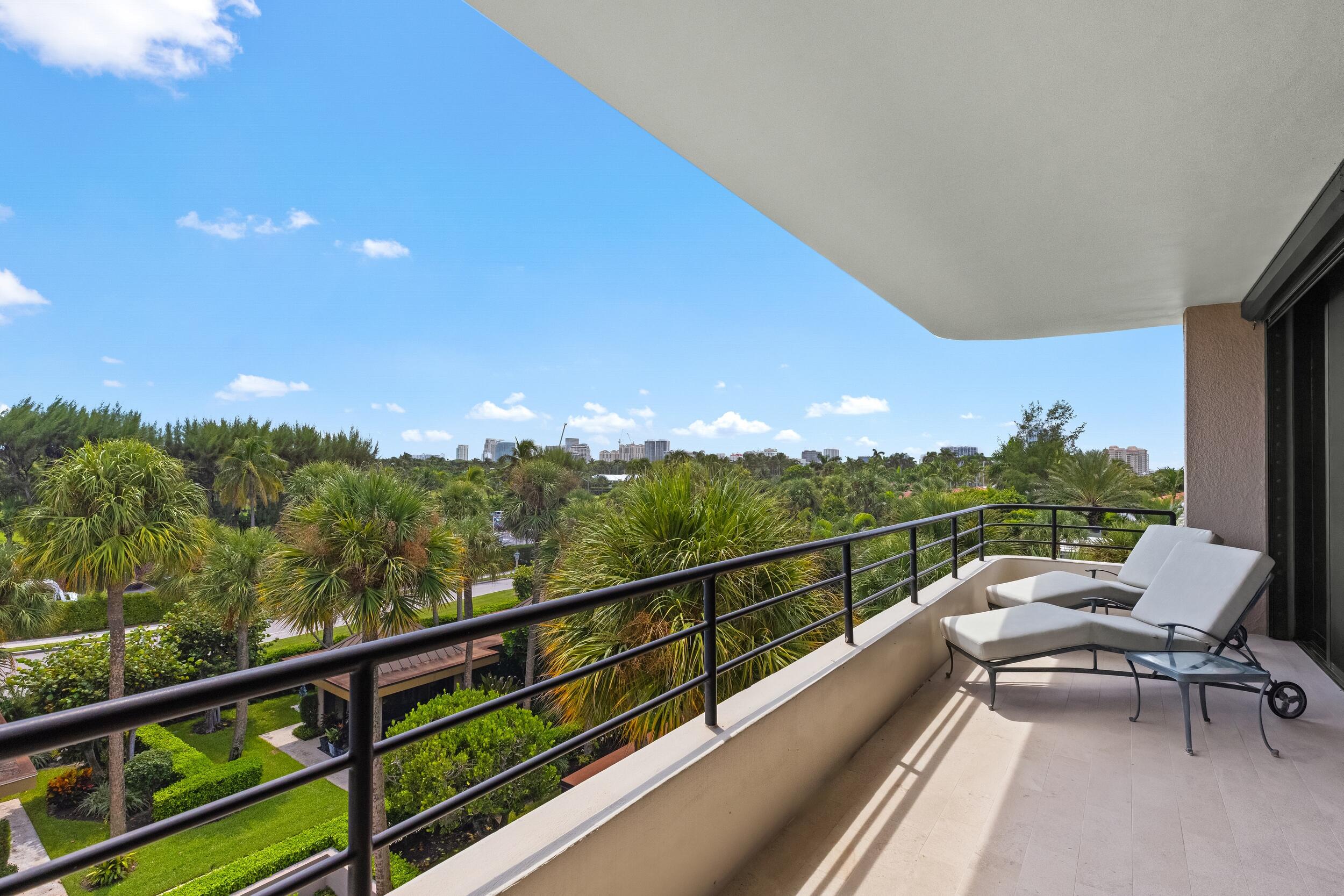120 Sunset Avenue W 4 A
