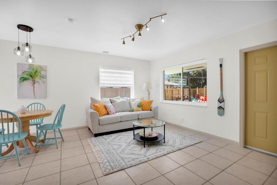 1850 SW 24th Street 1-2