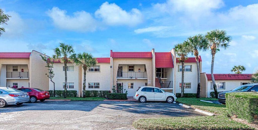 Photo of 148 Lake Carol Drive, West Palm Beach, FL 33411 (MLS # R10774915)