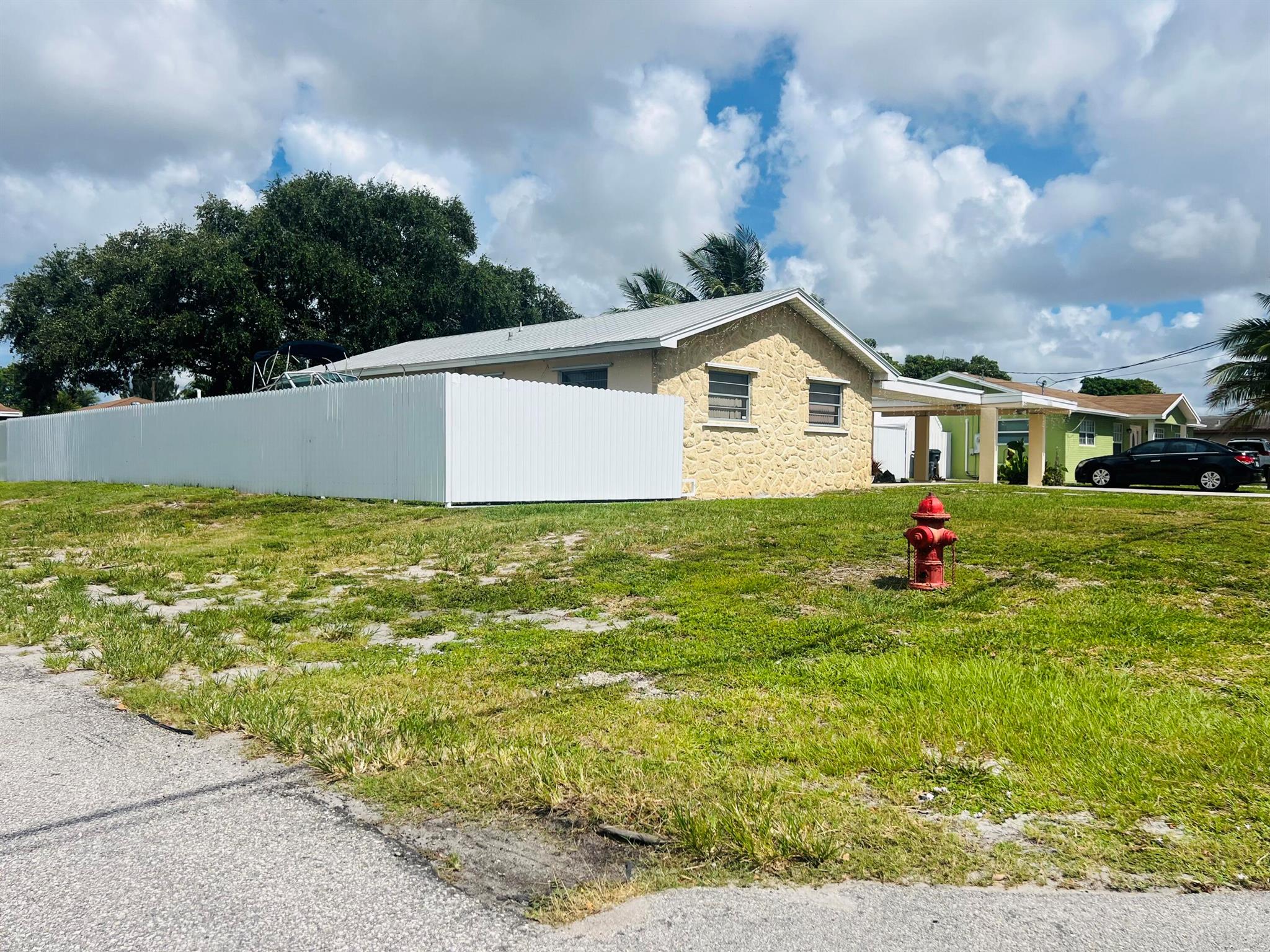 1951 S Florida Mango Road