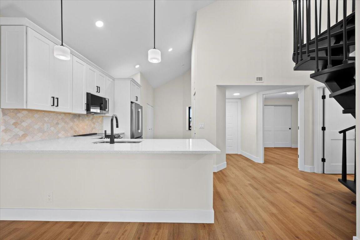 BAY COLONY CONDO - Residential