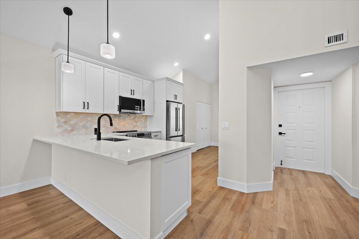 BAY COLONY CONDO - Residential