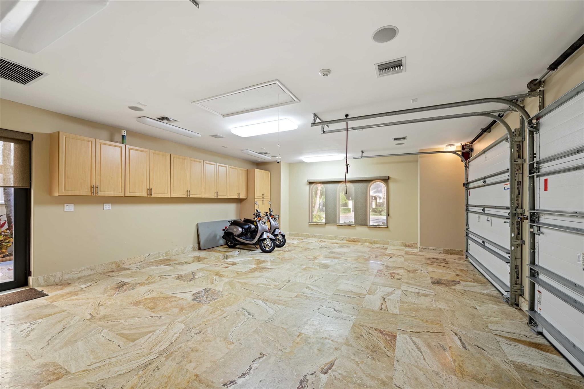 CORAL RIDGE - Residential