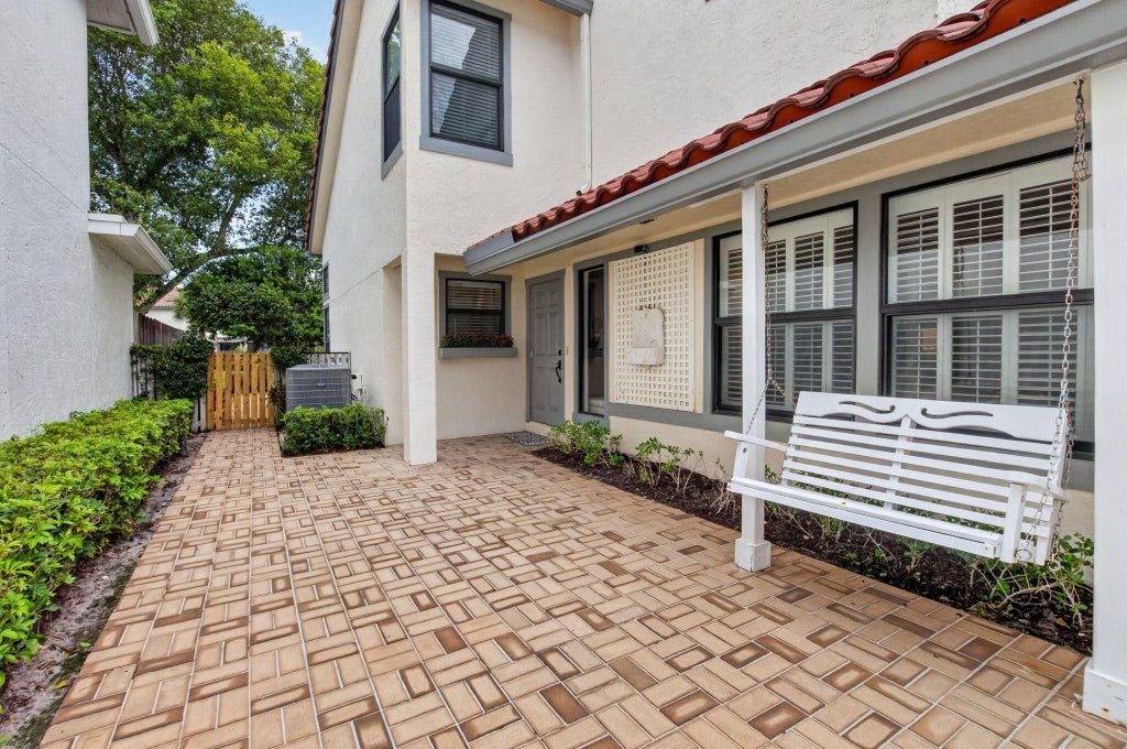 Photo of 5576 Fox Hollow Drive, Boca Raton, FL 33486 (MLS # B26071372)