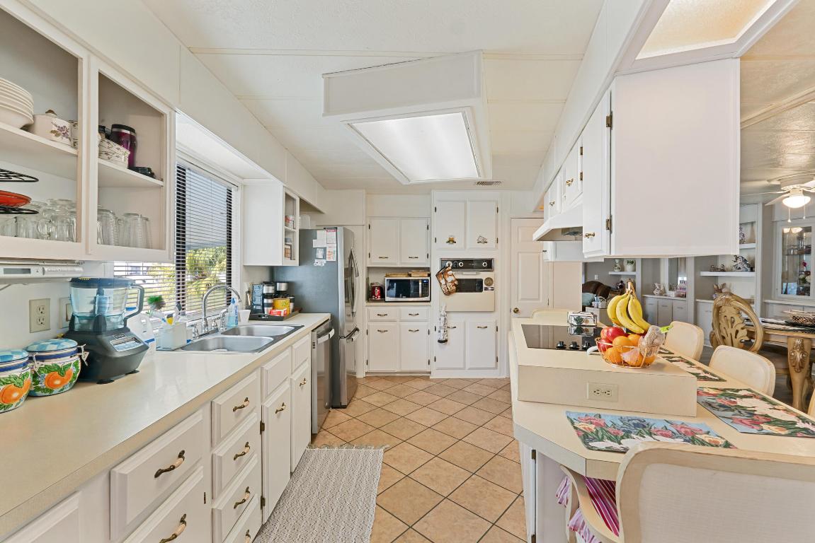 Spanish Lakes Country Club Village - Residential