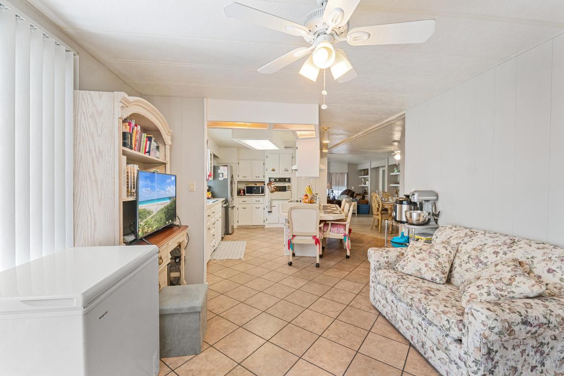 Spanish Lakes Country Club Village - Residential