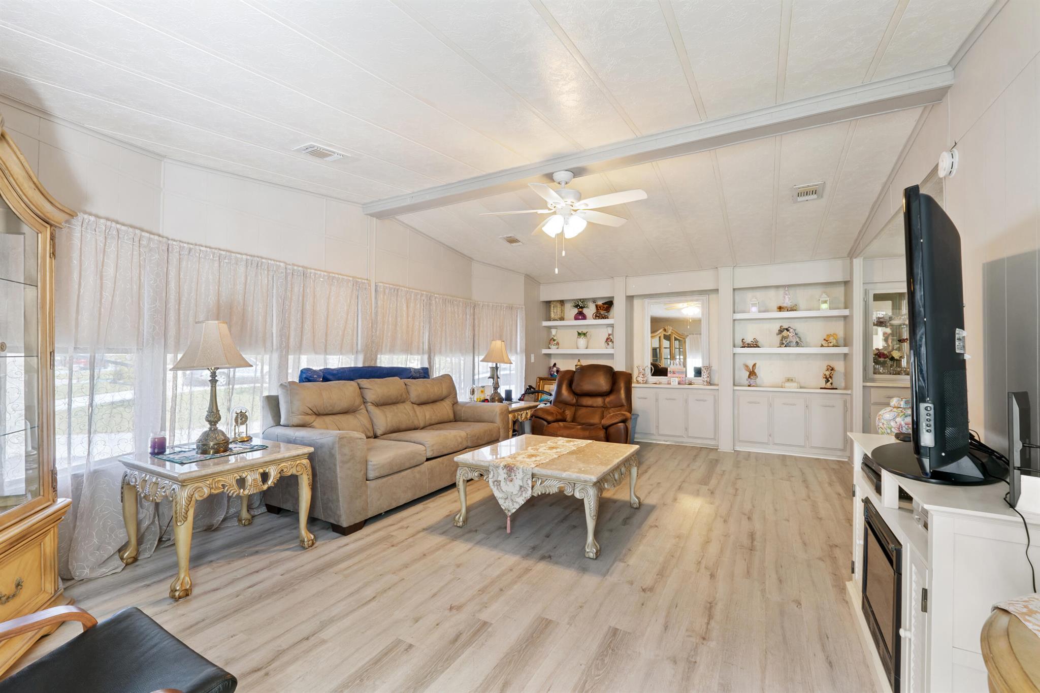 Spanish Lakes Country Clu - Residential