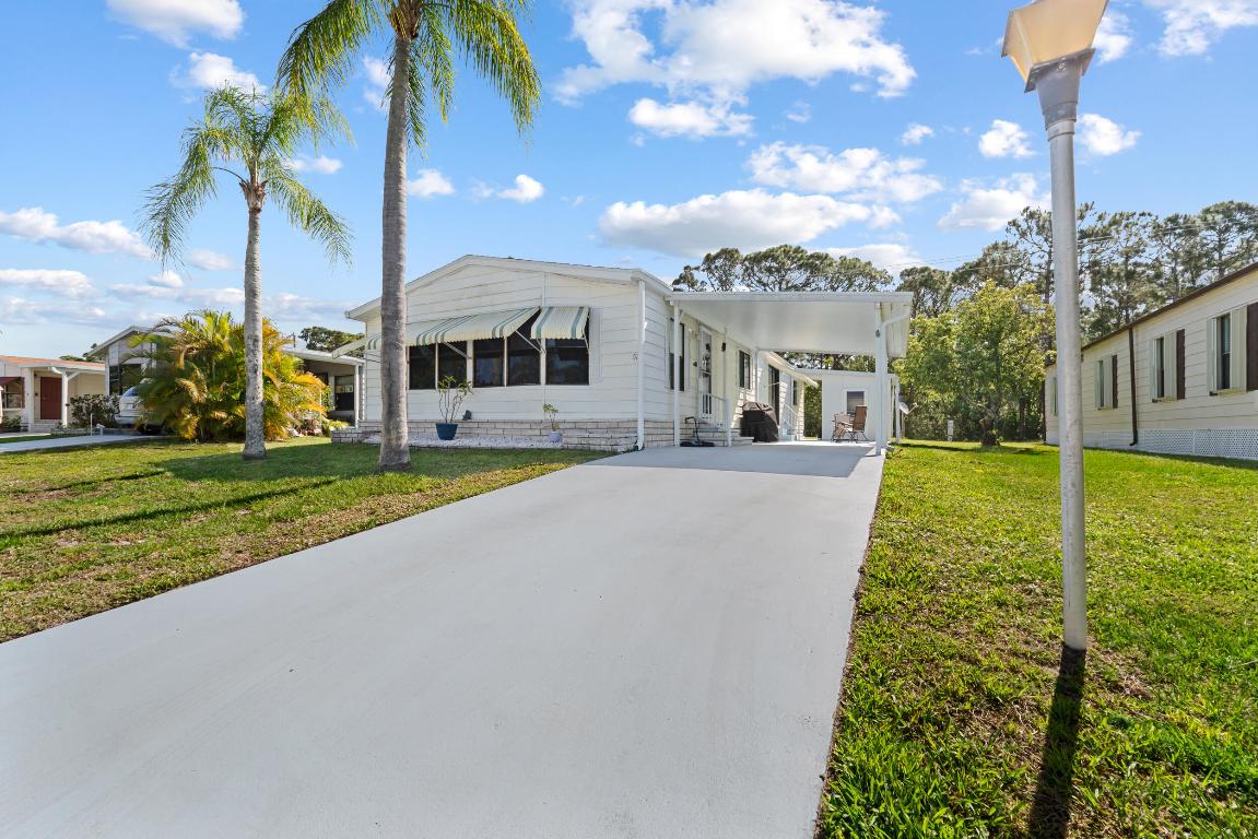 Spanish Lakes Country Club Village - Residential