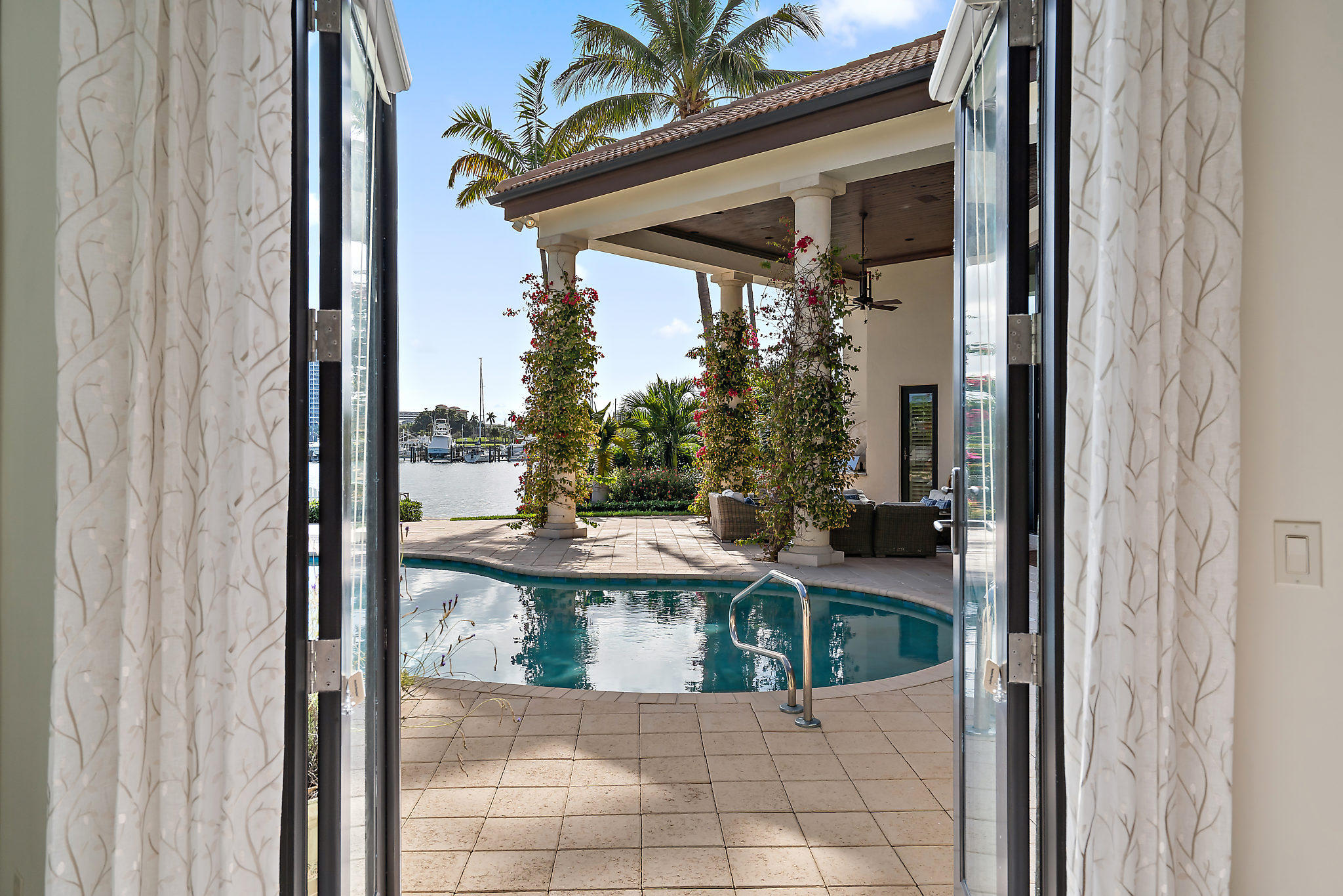 SEMINOLE BEACH - Residential