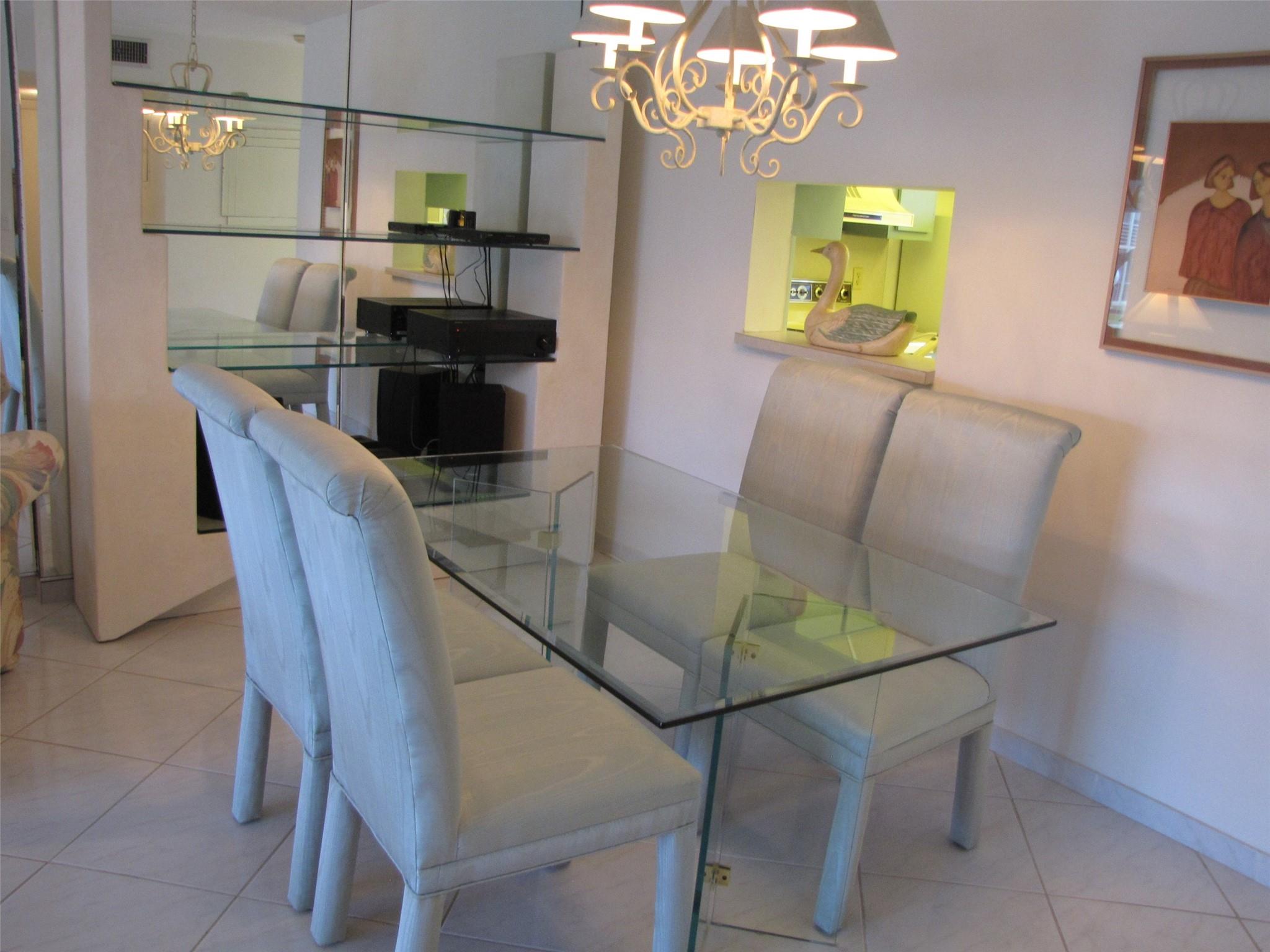 MEADOWBROOK LAKES CONDO - Residential