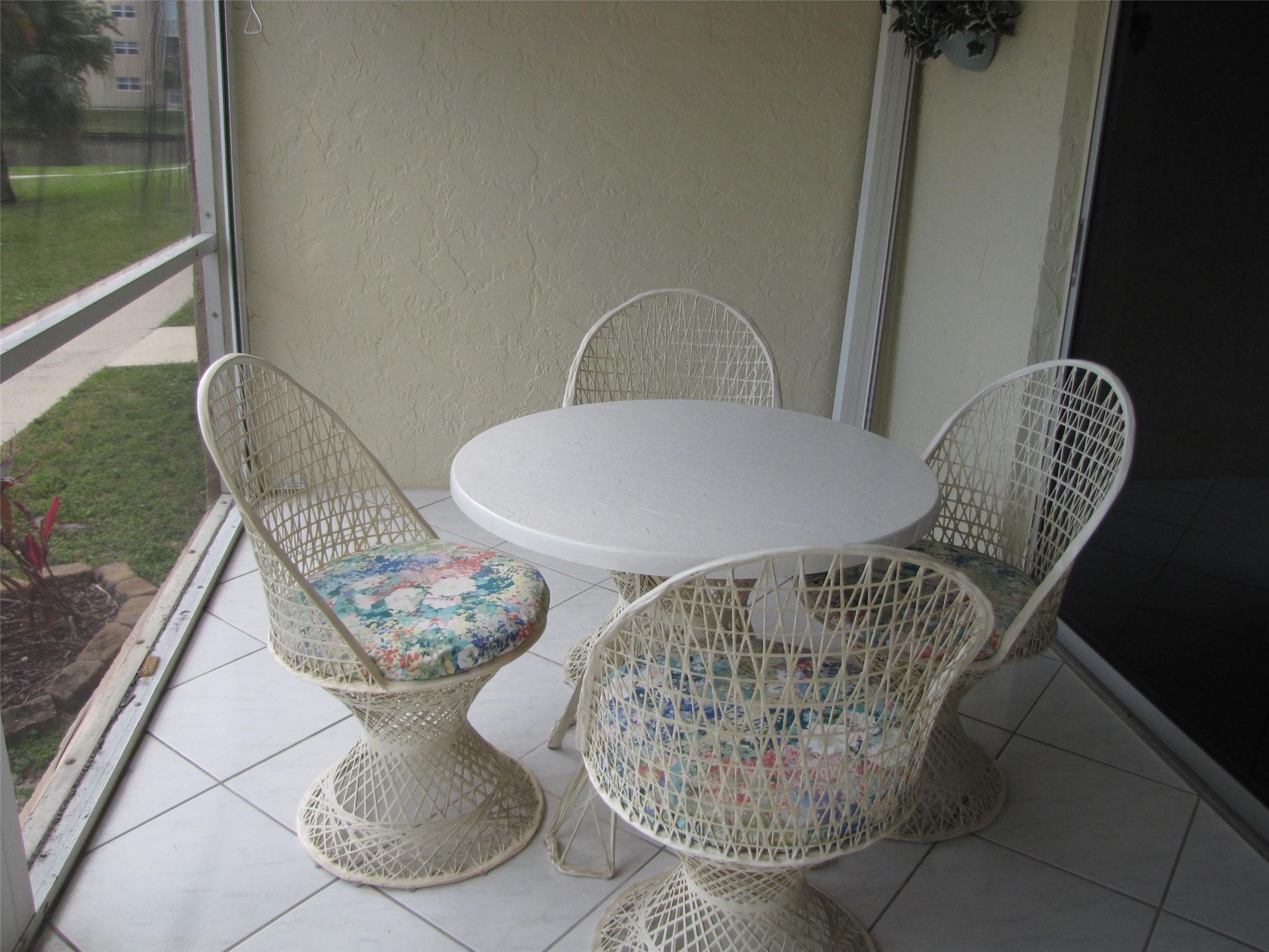 MEADOWBROOK LAKES CONDO - Residential