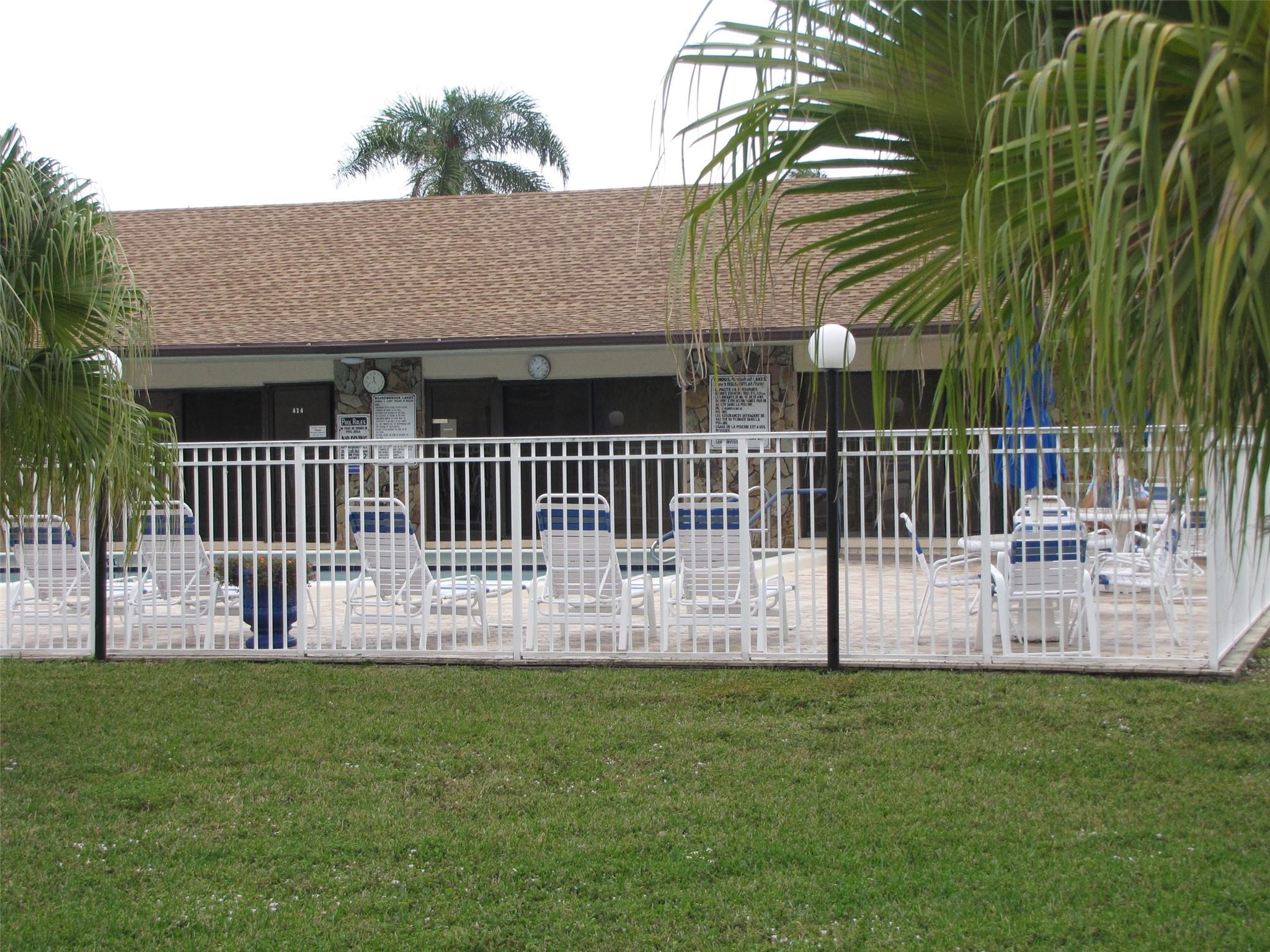 MEADOWBROOK LAKES CONDO - Residential