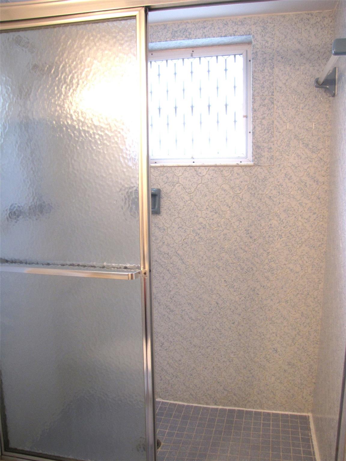 MEADOWBROOK LAKES CONDO - Residential