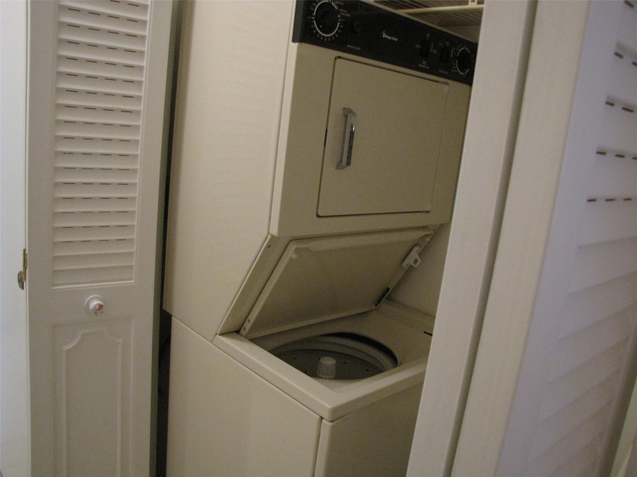 MEADOWBROOK LAKES CONDO - Residential
