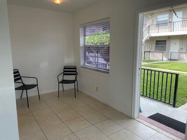 POINCIANA CONDO - Residential