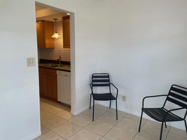 POINCIANA CONDO - Residential